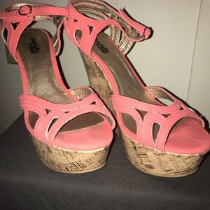 Wedge heels
